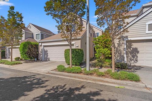 35 Leonard Ct, Alameda, CA, 94502-7941 | Card Image