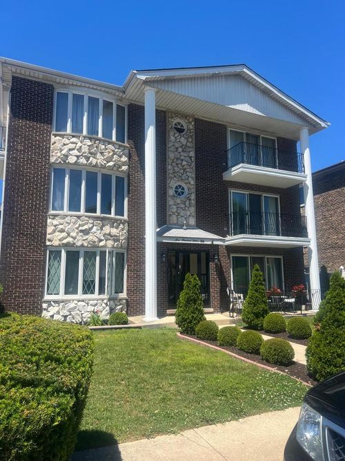 11250 Moraine Dr, Palos Hills, IL, 60465-2616 | Card Image
