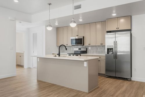 l100-226 N Cliff Slide Dr, Hurricane, UT, 84737 | Card Image