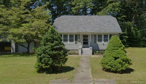 20 Gatelot Ave, Ronkonkoma, NY, 11779-2336 | Card Image