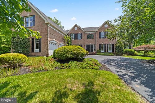62 Ettl Cir, Princeton, NJ, 08540-2326 | Card Image