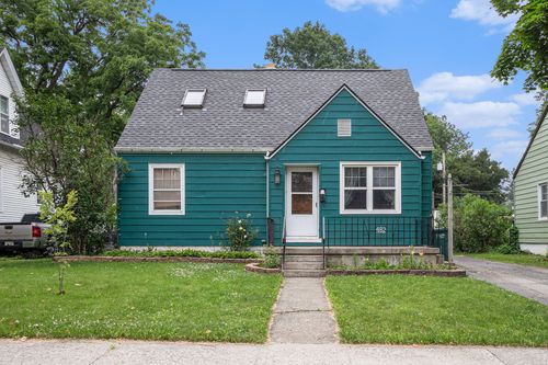 482 Grove Ave, Valparaiso, IN, 46385-4241 | Card Image
