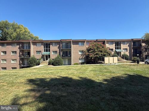 apt-302-1602 Renate Dr, WOODBRIDGE, VA, 22192-2702 | Card Image