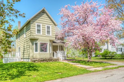 98 Morse Ave, Winchendon, MA, 01475-1123 | Card Image
