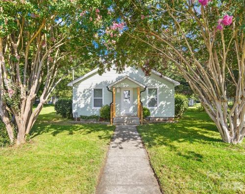 604 S Zion St, Landis, NC, 28088-1752 | Card Image