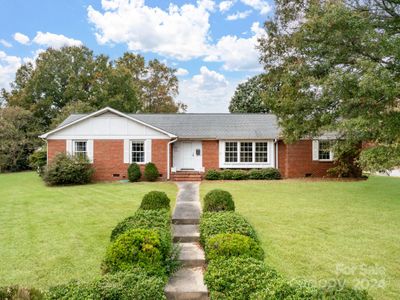 1119 Castlegate Street, House other with 4 bedrooms, 3 bathrooms and null parking in Gastonia NC | Image 1