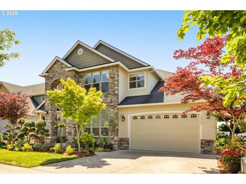 12567 Se Verlie St, Happy Valley, OR, 97086-4305 | Card Image