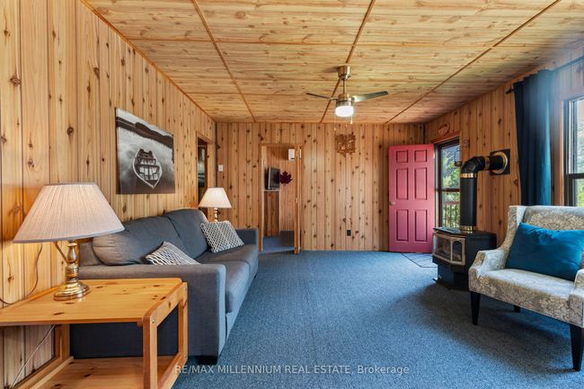 82 Beach Rd, House other with 3 bedrooms, 1 bathrooms and 6 parking in Tiny ON | Image 10