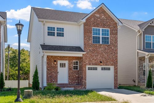 511 Charleston Cove Way, Clarksville, TN, 37043-2739 | Card Image