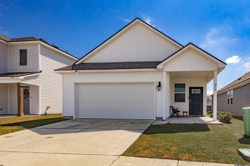 910 Drago Dr, Baton Rouge, LA, 70820-7737 | Card Image