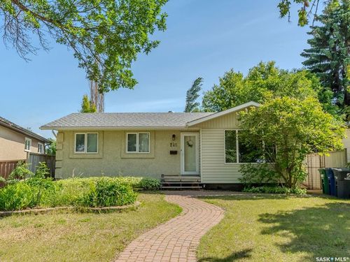 241 Laurentian Dr, Saskatoon, SK, S7H4R8 | Card Image