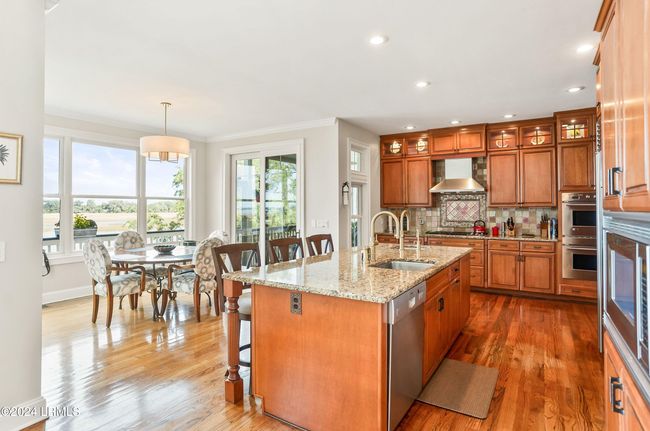 40 Front Street, House other with 5 bedrooms, 3 bathrooms and null parking in St. Helena Island SC | Image 23
