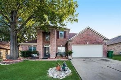 5506 Hyannis Dr, Arlington, TX, 76018-2343 | Card Image