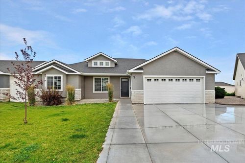 785 Ellie Dr, Twin Falls, ID, 83301-5246 | Card Image