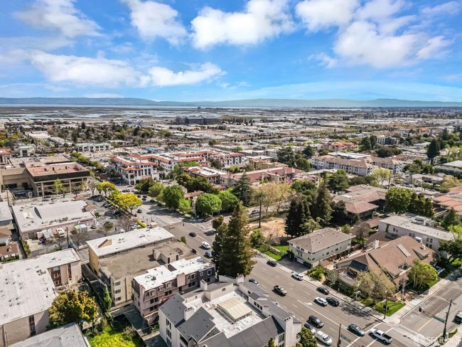 APT-4 - 1432 San Carlos Ave, Condo with 2 bedrooms, 3 bathrooms and 2 parking in San Carlos CA | Image 32