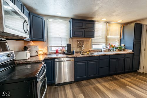 198 W King St, Franklin, IN, 46131-1632 | Card Image