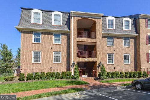apt-t2-5717 Brewer House Cir, ROCKVILLE, MD, 20852-5434 | Card Image