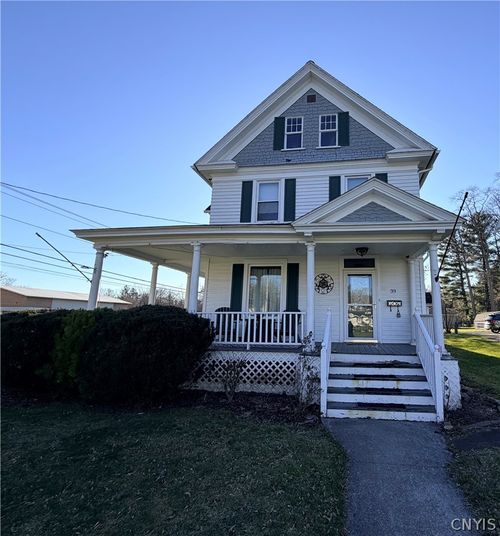 39 Center St, Waterloo, NY, 13165-1024 | Card Image