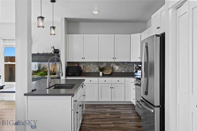 Kitchen | Image 12