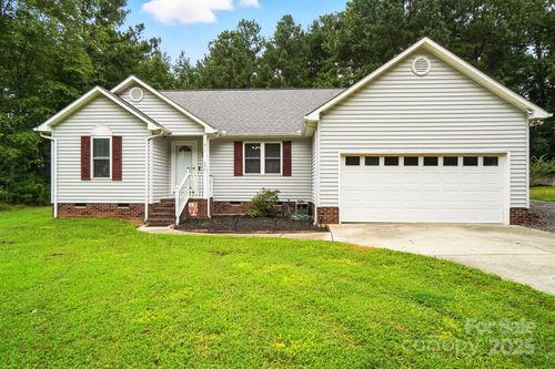 511 Anderson Rd, Albemarle, NC, 28001-8112 | Card Image