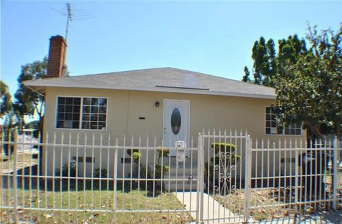 2101 S Sycamore St, Santa Ana, CA, 92707-2728 | Card Image