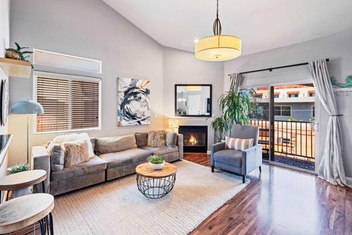 4658 Ohio St, San Diego, CA, 92116-3226 | Card Image