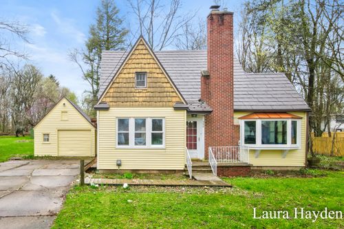 350 Mill St, Saranac, MI, 48881-9709 | Card Image