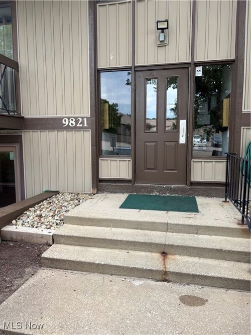unit-o1-9821 Sunrise Blvd, North Royalton, OH, 44133-3471 | Card Image