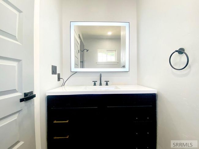 494 11 Th St, House other with 4 bedrooms, 3 bathrooms and null parking in Idaho Falls ID | Image 9