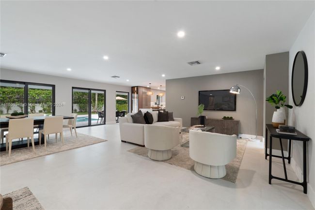 17701 Sw 87 Th Ave, House other with 5 bedrooms, 4 bathrooms and null parking in Palmetto Bay FL | Image 5