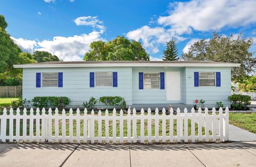 201 Sw 11th Ave, Delray Beach, FL, 33444-1529 | Card Image