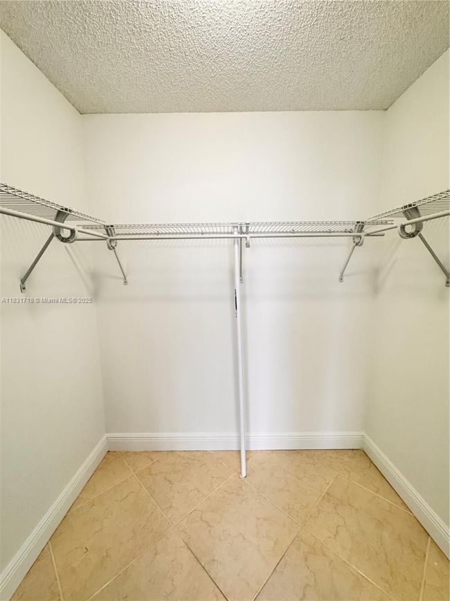 APT-2807 - 1370 S Ocean Blvd, Condo with 2 bedrooms, 2 bathrooms and null parking in Pompano Beach FL | Image 31