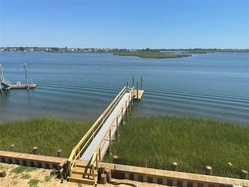 3505 Bay Front Dr, Baldwin, NY, 11510-5109 | Card Image