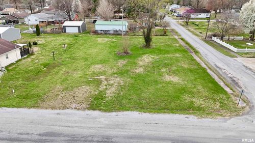 1102 E 6th St, West Frankfort, IL, 62896-1407 | Card Image