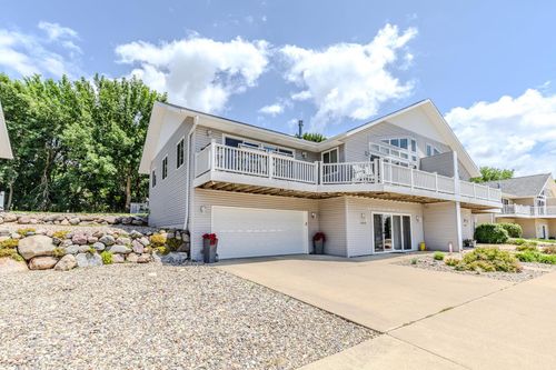 15410 250th Ave, Spirit Lake, IA, 51360-7376 | Card Image