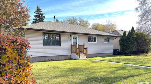 310 Vancouver Avenue S, Saskatoon, SK, S7M3N1 | Card Image