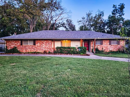 2613 Oakdale Dr, Bartlesville, OK, 74006-4330 | Card Image