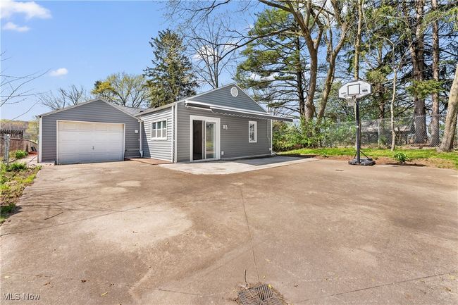 4089 Faircrest St Sw, House other with 3 bedrooms, 2 bathrooms and null parking in Canton OH | Image 10