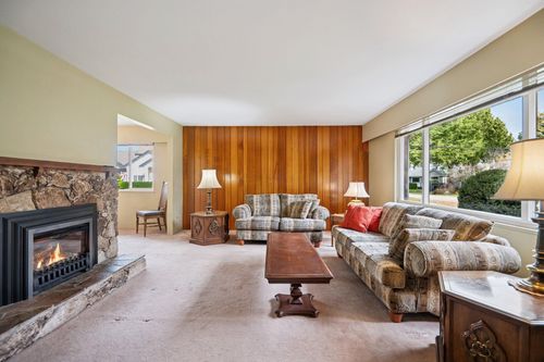 4421 Spanton Dr, Delta, BC, V4K2W4 | Card Image