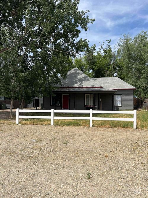 861 8th Ave N, Payette, ID, 83661-2254 | Card Image