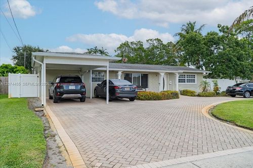 5561 Sw 13th St, Plantation, FL, 33317-5334 | Card Image
