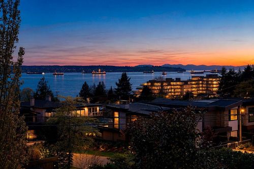 1183 Duchess Ave, West Vancouver, BC, V7T1H1 | Card Image