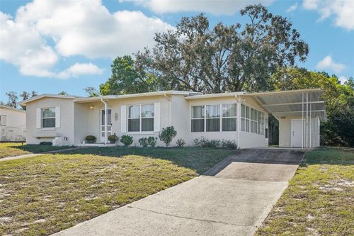 465 Briarwood Ln, SPRING HILL, FL, 34606-5702 | Card Image