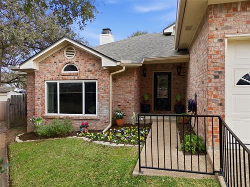 212 Shady Place Dr, Waco, TX, 76712-6443 | Card Image