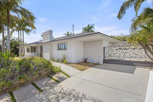 907 Harmony Ln, Fullerton, CA, 92831-1909 | Card Image
