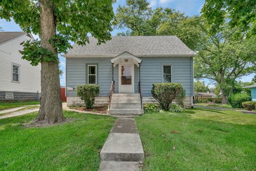 1811 Highland Ave, Crest Hill, IL, 60403-2447 | Card Image