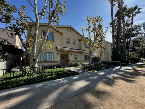 unit-3-6446 Woodley Ave, Lake Balboa, CA, 91406-6493 | Card Image