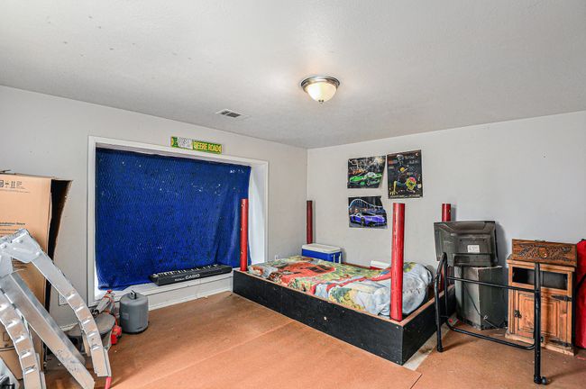 3354 W Highway 199, House other with 5 bedrooms, 2 bathrooms and null parking in Springtown TX | Image 25