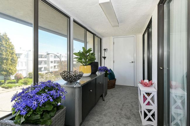 302 - 1355 Winter St, Condo with 2 bedrooms, 2 bathrooms and 1 parking in White Rock BC | Image 18