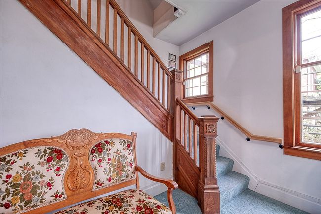 912 Howard St, House other with 5 bedrooms, 3 bathrooms and 5 parking in Monongahela PA | Image 5